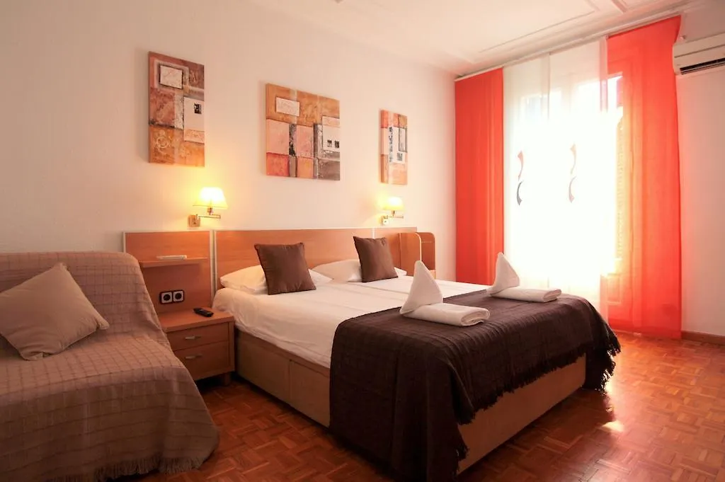 Diagonal Residence Apartments 바르셀로나 호텔